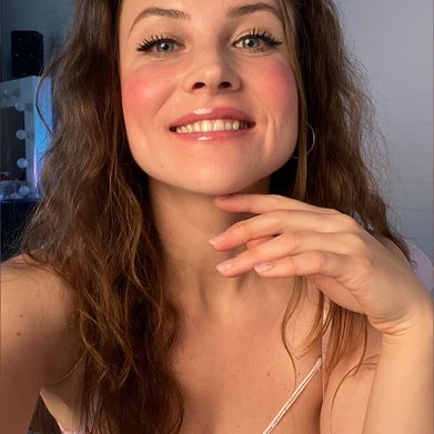 Sara Teacher (usarateacher) Profile Photo Added 2025-04-14