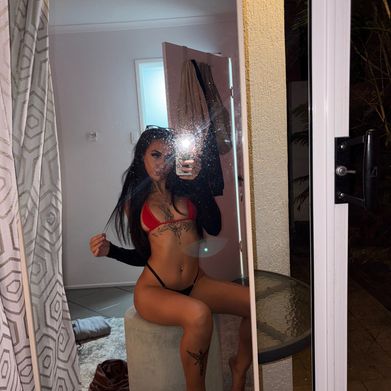 Aurora🖤 (auroraxoz) Header Photo Added 2025-06-09