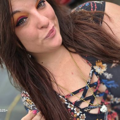 Pumpkin Gray (curvybratbabe71) Profile Photo Added 2025-09-07