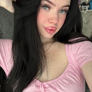 Mia Pisamia 💖🐯 (mia.pisamia) Profile Photo Added 2025-10-01