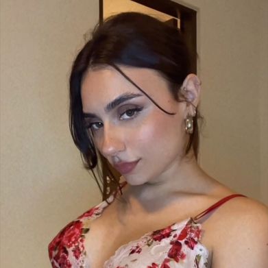 Valentine≽^• ˕ • ྀི≼ (valhala.bby) Profile Photo Added 2025-02-25