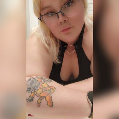 🥳B-DAY GIRL🎂 Emery Fawn (emeryfawnxxx) OnlyFans Profile Image