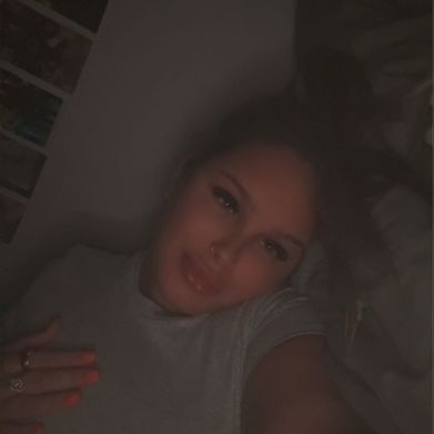 Maybell🫦 Added Photo on 2025-02-28