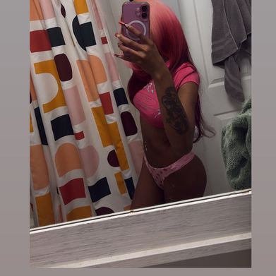 ky (pinkdraxoo) Header Photo Added 2025-03-08