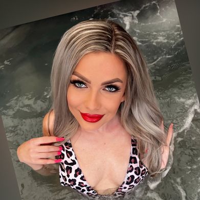 𝑺𝒂𝒓𝒂𝒉 𝑯𝒂𝒓𝒕 🫦 Added Photo on 2025-05-05