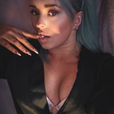 OnlyFans Model ✨ Laura Jayne VIP ✨ (itslaura_jayne) Profile Image