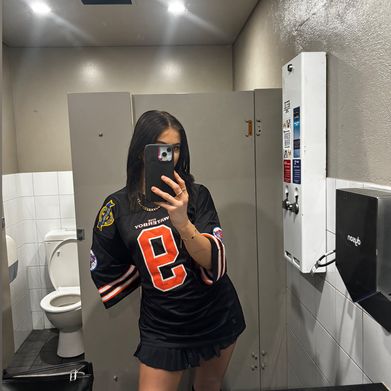 autumns roses 🍒💋 (autumnsrcsess) Profile Photo Added 2025-05-25