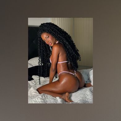 Brenda (barbienegra3) Header Photo Added 2024-12-27