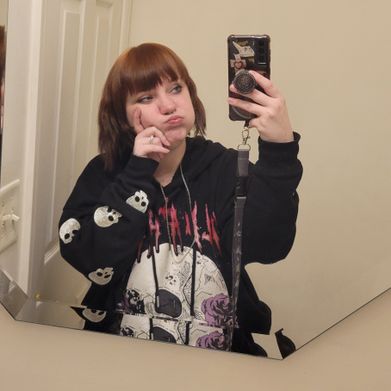 Rhea Ray 🔒 Added Photo on 2024-12-15