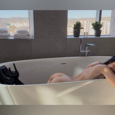 GloriikaG 💕 (gg.lingeriee) Header Photo Added 2025-11-04