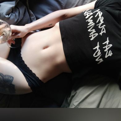 Sally Free (sallysphynx) Header Photo Added 2025-02-11