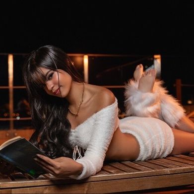 Marimar🫦 (mariaprivate01) Header Photo Added 2025-12-10