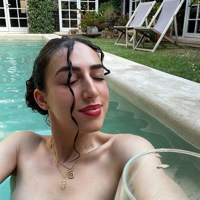 CHARLOTTE| YOUR GIRL NEXT DOOR 💋 Added Photo on 2025-06-09