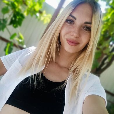 Malьvina💕🍒🍌💦 (alinazineeva) Profile Photo Added 2025-06-17