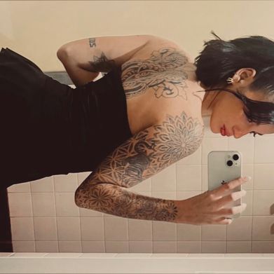 𝓞𝓵𝓲🫦🖤 Added Photo on 2025-10-03