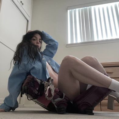 madmennproductions (niaxclusives) Header Photo Added 2024-08-17