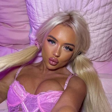 Belle 🩷 (belleoliviax) Profile Photo Added 2024-11-05