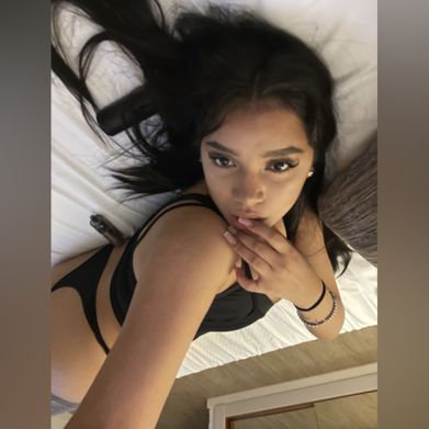 Angelkhel (angelkhelani) Header Photo Added 2024-10-30