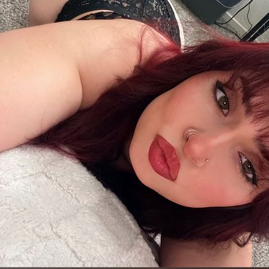 Nicole 🌺 (nicolle.aara) Profile Photo Added 2025-04-19