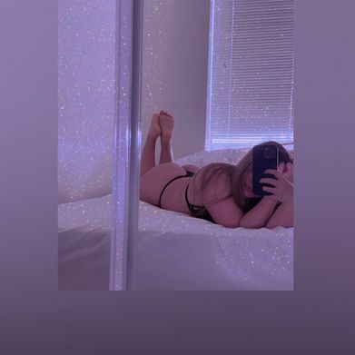 ZaraBlaze_ (blazeeezara) Header Photo Added 2025-11-22