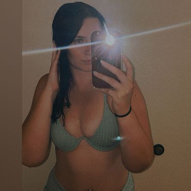 Lana (lanasweettreat) Profile Photo Added 2025-05-25