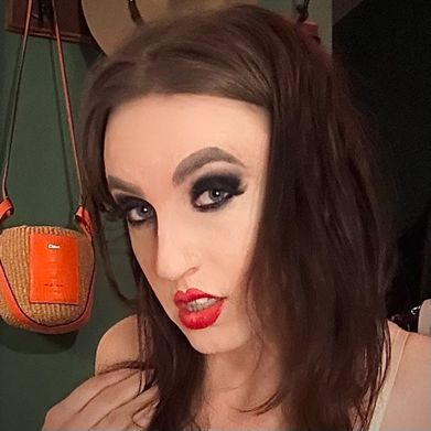 TS Stephanie May 🖤 (holymothermay) Profile Photo Added 2024-12-16