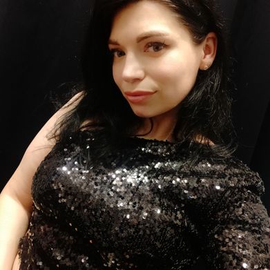 Emily (emilyafterdark) Profile Photo Added 2025-05-16