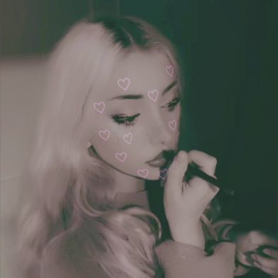 Bella 💕 Added Photo on 2024-10-08