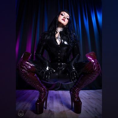 Miss Evilia 💋 (missevilia) OnlyFans Profile Image