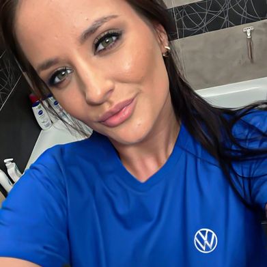 OnlyFans Model Manuela aus der Fabrik💙🤍 (manuela.tdi) Profile Image