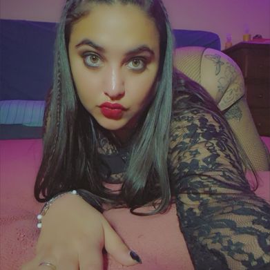 𝑺𝒐𝒑𝒉𝒊𝒆 𝑯𝒖𝒏𝒕 (curvyhunt) Profile Photo Added 2025-08-27