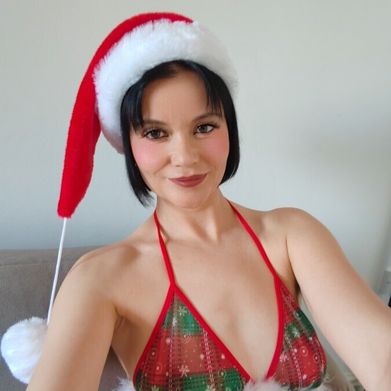 OnlyFans Model Russian Larissa Luxe 💋💓 (larissa_luxe) Profile Image