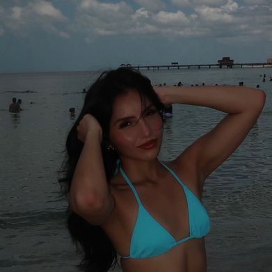 Aylin 🩵 (itsaylinn) Header Photo Added 2024-08-17