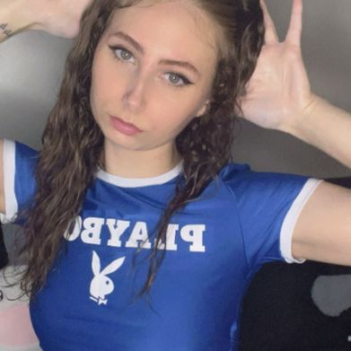 Lee Lee (itzleelee) Profile Image