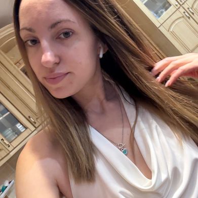 Vi melly Added Photo on 2025-04-04