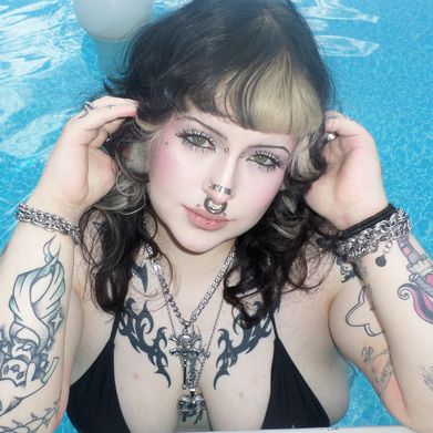 Bella (tapewormkid3) OnlyFans Profile Image