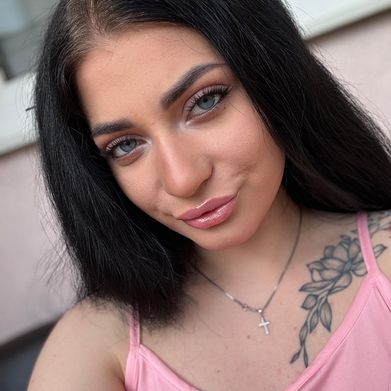 Hanna Evans ✨ (sensualhanna) Profile Photo Added 2025-04-01