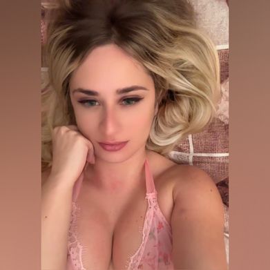 Veronika Added Photo on 2024-11-04