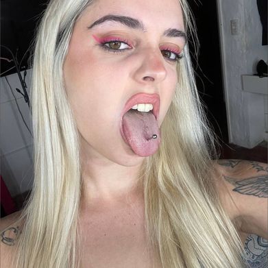 Scarlett 💋 (its.scarlettsecret) Profile Photo Added 2025-05-17