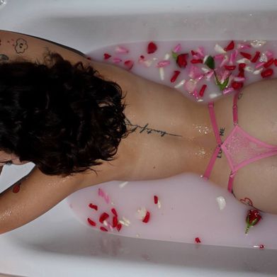 Joy 🐣👸😽💞💞💞 (joy_unlocked) Header Photo Added 2025-04-01