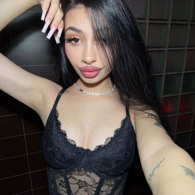 Millie Moon 🌙 (millie_moonn) OnlyFans Profile Image