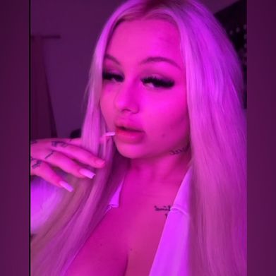 Leonie🤍✨ (leonieblondex) Profile Photo Added 2025-09-14