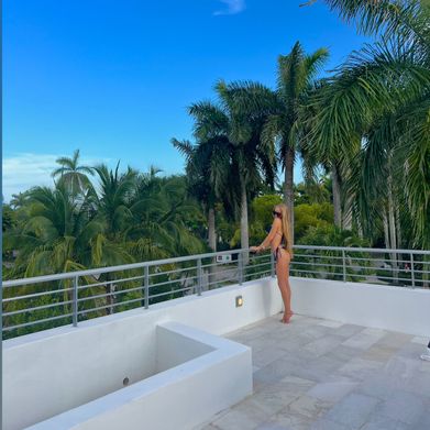 Julia Filippo (julia.filippo) Header Photo Added 2024-11-13