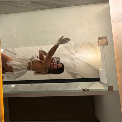 JULI 💋Latina Switch Added Photo on 2025-06-09