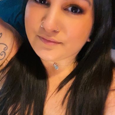 Liz (lizzzardj) Profile Photo Added 2025-05-25