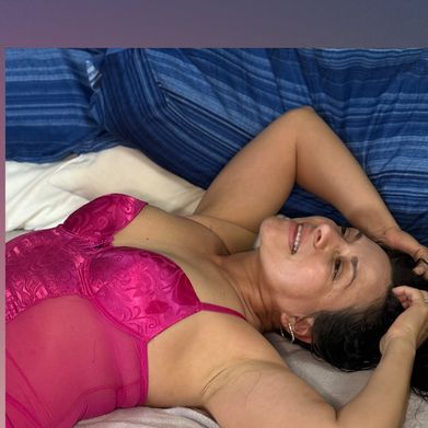 Lina Latinas 💋 (lina.latinas) Header Photo Added 2025-07-31