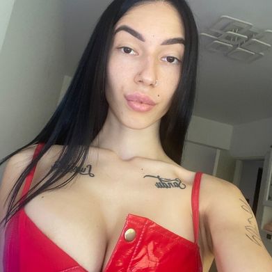 Celine_Roxelle (celine_roxelle) Profile Photo Added 2025-10-10