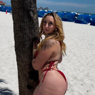 Kay 🍑 (kaytoonaughty) Profile Photo Added 2025-08-19