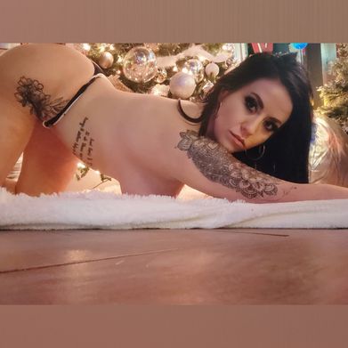 Tara Adams (erotica96) Header Photo Added 2025-01-07