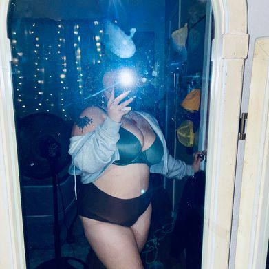 Nessa 🦈💕 (sharkie.417) Profile Photo Added 2025-01-02